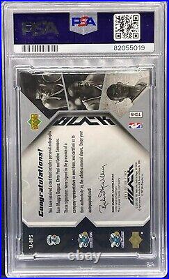 2006-07 UD BLACK Chris Paul /Muggsy Bogues /Simmons PSA 7 10 AUTO TRIPLE #/15 NC