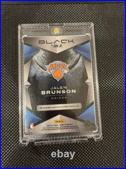 2023-24 Panini Black Dead of Night Holo Gold #DON-JB Jalen Brunson /3 (AU)