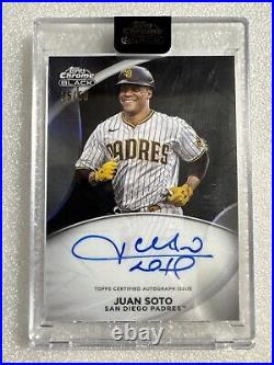 2024 Topps Chrome Black Ivory Autograph. CPA-JS. Juan Soto-OF-Padres-25/50