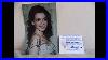Anne-Hathaway-Princess-Diaries-Autograph-Uacc-Dealer-213-Aftal-008-For-Sale-01-dibm